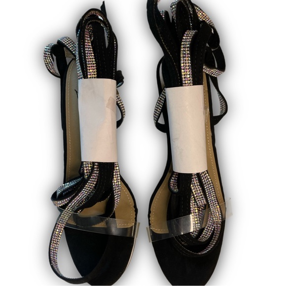 NWT La Modish Boutique “Rubi Heels”🌟 - Picture 5 of 14